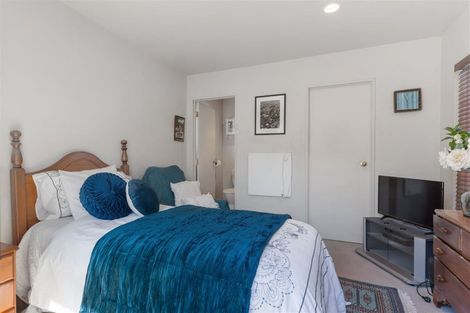 Photo of property in 2b Hall Avenue, Mangere, Auckland, 2022