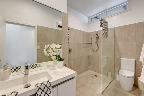 Photo of property in 84 Princes Drive, Britannia Heights, Nelson, 7010