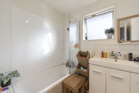 Photo of property in 50 Oakfield Crescent, Pukete, Hamilton, 3200