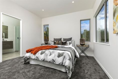 Photo of property in 48a George Street, Riverhead, 0820