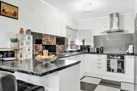 Photo of property in 30 Sheriff Place, Randwick Park, Auckland, 2105