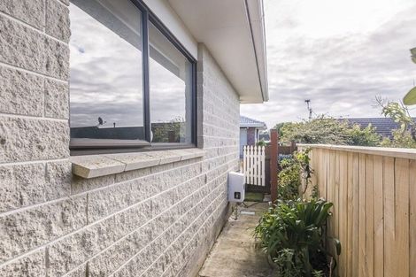 Photo of property in 46 Bluegum Road, Paraparaumu Beach, Paraparaumu, 5032