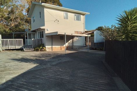 Photo of property in 2/129 Edmonton Road, Te Atatu South, Auckland, 0610