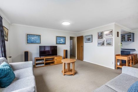 Photo of property in 129 Kahu Road, Paremata, Porirua, 5024