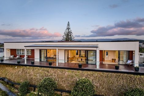 Photo of property in 44a Moana Street, Otaki Beach, Otaki, 5512