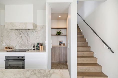 Photo of property in 10 Soudley Court, Jacks Point, Queenstown, 9371