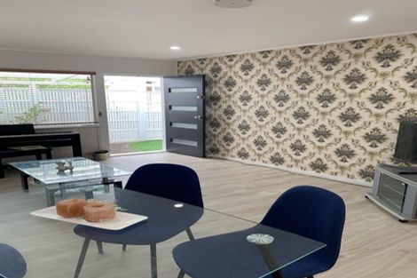 Photo of property in 2/112 Portage Road, New Lynn, Auckland, 0600