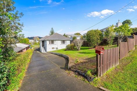 Photo of property in 60 Glengarry Road, Glen Eden, Auckland, 0602