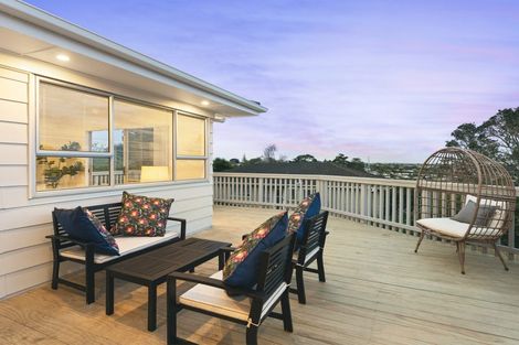 Photo of property in 5 Gallony Avenue, Massey, Auckland, 0614