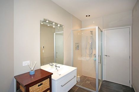 Photo of property in 11 Bernora Crescent, Bombay, 2675