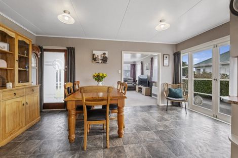 Photo of property in 162 Waihi Road, Hawera, 4610