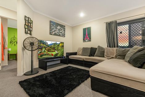Photo of property in 10 Grierson Place, Pukekohe, 2120