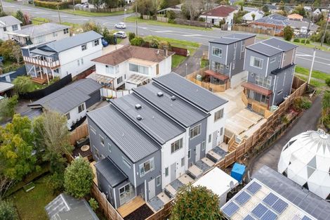 Photo of property in 298b Sunset Road, Windsor Park, Auckland, 0632