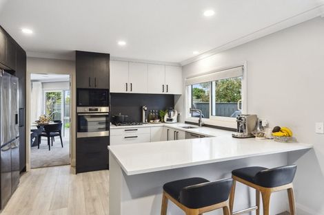 Photo of property in 155 Guildford Drive, Paraparaumu Beach, Paraparaumu, 5032