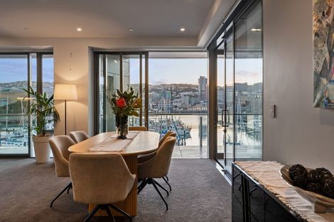 Photo of property in Clyde Quay Wharf, 3b/2 Clyde Quay Wharf, Te Aro, Wellington, 6011