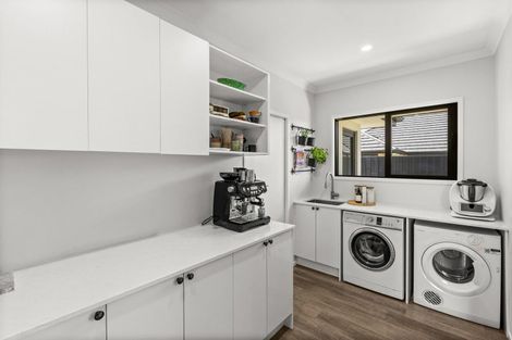 Photo of property in 15 Dinneen Close, Frimley, Hastings, 4120