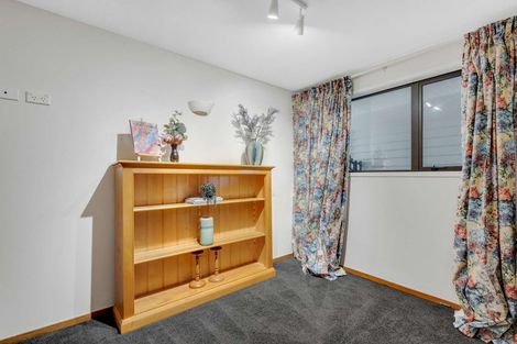 Photo of property in 27 Awatea Terrace, Lynmore, Rotorua, 3010