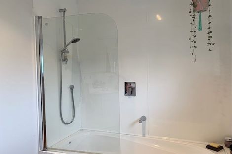 Photo of property in 121 Brian Crescent, Stanmore Bay, Whangaparaoa, 0932