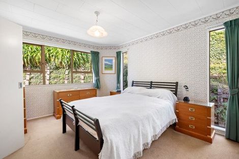 Photo of property in 2 Rokewa Way, Paparangi, Wellington, 6037