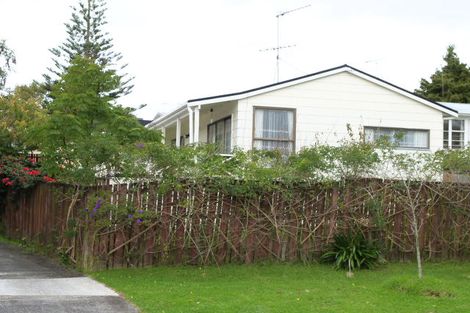 Photo of property in 2/140 Moore Street, Howick, Auckland, 2014