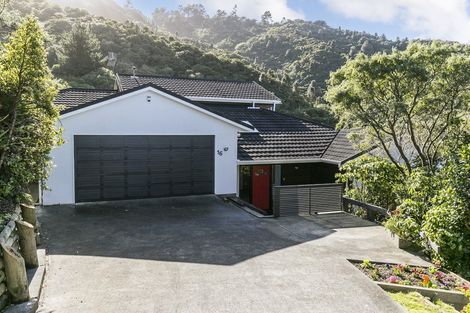 Photo of property in 16 Ramphal Terrace, Khandallah, Wellington, 6035