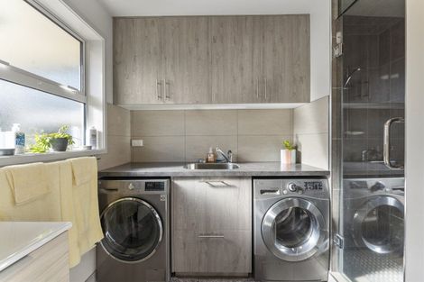 Photo of property in 98 Matai Street, Castlecliff, Whanganui, 4501