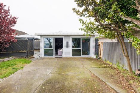 Photo of property in 8 Flint Street, Milson, Palmerston North, 4414