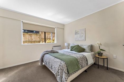 Photo of property in 37 Pigeon Mountain Road, Half Moon Bay, Auckland, 2012