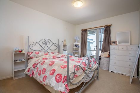 Photo of property in St Giles Court Apartments, 4/6 Vallance Street, Kilbirnie, Wellington, 6022