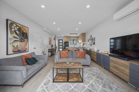 Photo of property in 5/11 Karamu Street, Te Atatu Peninsula, Auckland, 0610