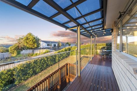 Photo of property in 64 Cirrus Way, Ranui, Auckland, 0612