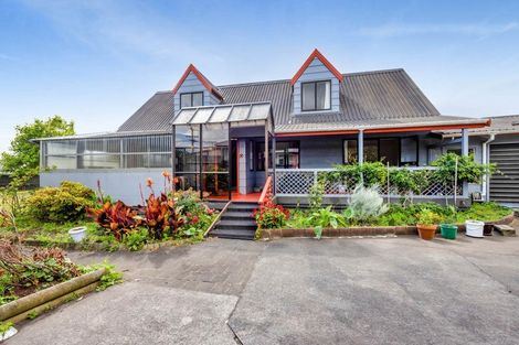 Photo of property in 16 Ropata Street, Hawera, 4610