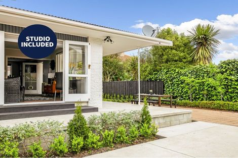 Photo of property in 2/15a Bennett Street, Saint Albans, Christchurch, 8052