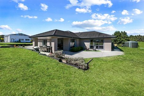 Photo of property in 9 Fitzgerald Road, Drury, 2113