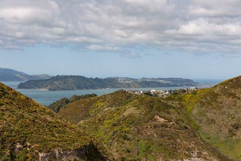 Photo of property in 25f2 Kitchener Terrace, Johnsonville, Wellington, 6037