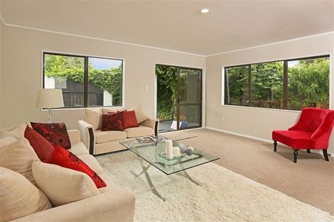 Photo of property in 122a Colwill Road, Massey, Auckland, 0614