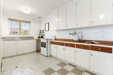 Photo of property in 158 View Road, Sunnyvale, Auckland, 0612