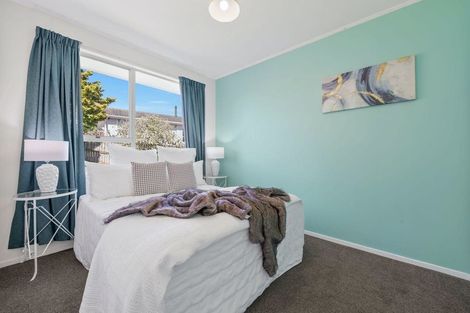 Photo of property in 25 Glynnbrooke Street, Te Atatu South, Auckland, 0610