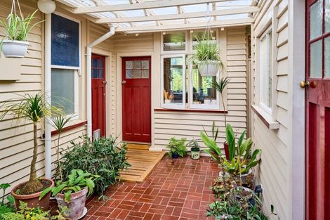 Photo of property in 16 Ingestre Street, Vogeltown, Wellington, 6021
