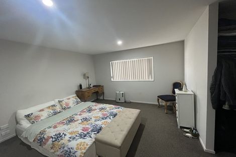 Photo of property in 22 Popokatea Drive, Takanini, 2112