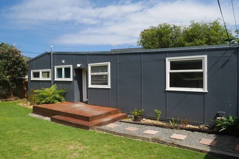 Photo of property in 3 Percival Road, Paraparaumu Beach, Paraparaumu, 5032