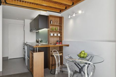 Photo of property in Urbane Apartments, 27/29 Webb Street, Mount Cook, Wellington, 6011