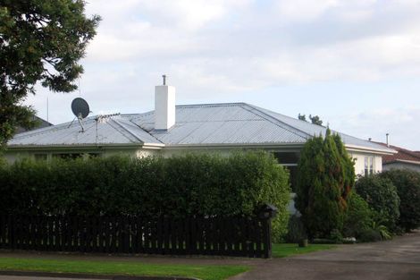 Photo of property in 19 College Street, Awapuni, Palmerston North, 4412