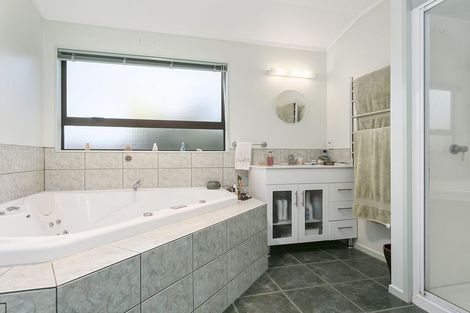 Photo of property in 52a Hall Street, Cambridge, 3434