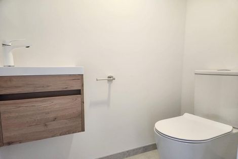 Photo of property in 10/24 Devonport Lane, St Albans, Christchurch, 8014