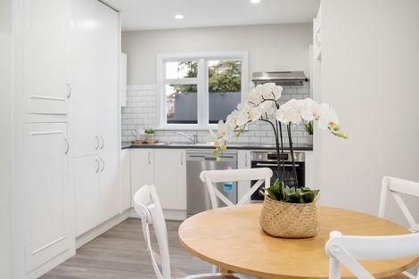 Photo of property in 43 Vivian Street, Burwood, Christchurch, 8083