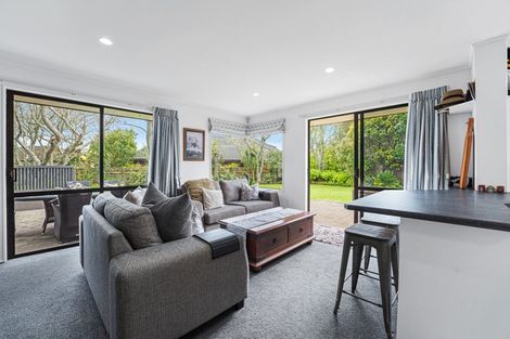Photo of property in 21a Kinross Drive, Merrilands, New Plymouth, 4312