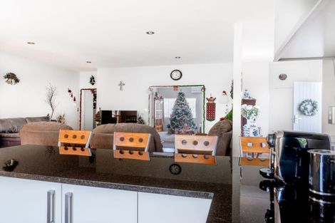 Photo of property in 18 Lithgow Drive, Otamatea, Whanganui, 4500