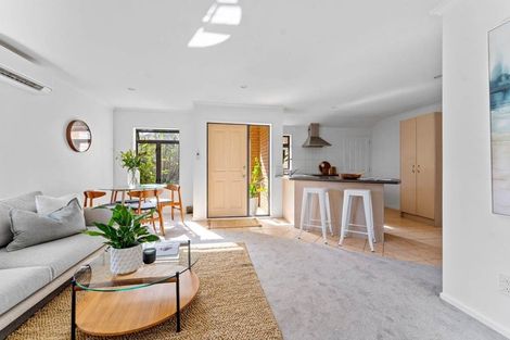 Photo of property in 25d Gray Avenue, Mangere East, Auckland, 2024