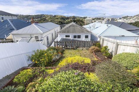 Photo of property in 70 Wright Street, Mount Cook, Wellington, 6021